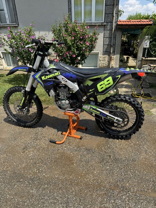 Продавам Kawazaki KX450F