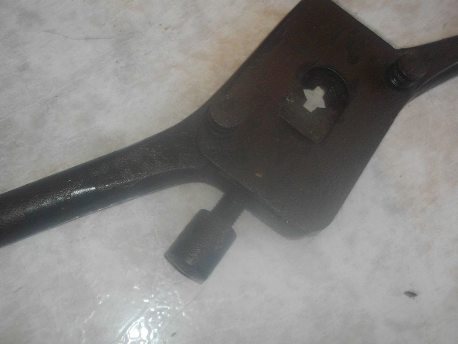 Гилотина/Резачка  Рязане Ламинат/Плашка Резби/Ножица Рязане Арматура