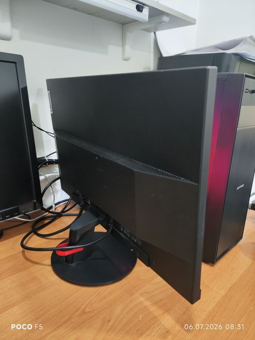 Монитор 24" Lenovo ThinkVision