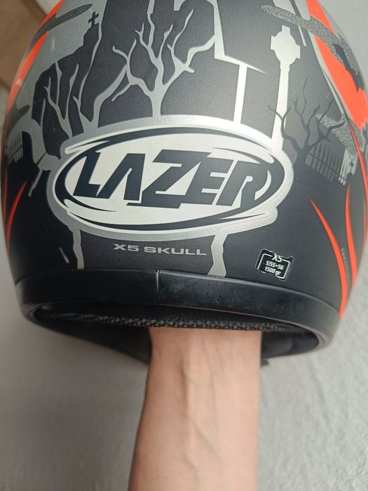 Кросова каска lazer