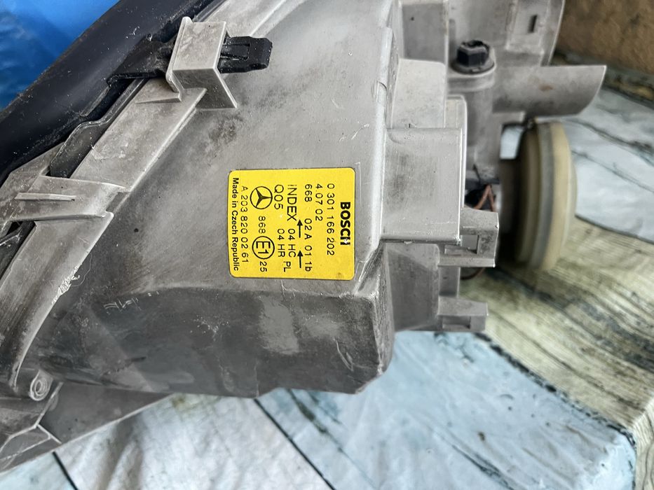 Десен фар за Mercedes W203 C Class