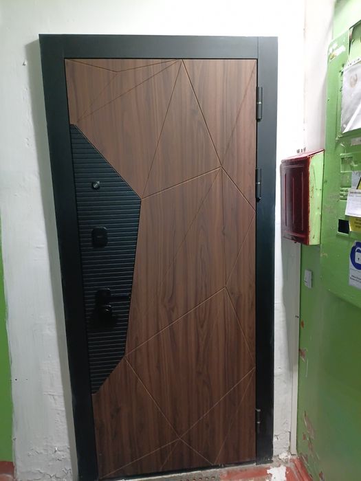 Реставрация входных дверей