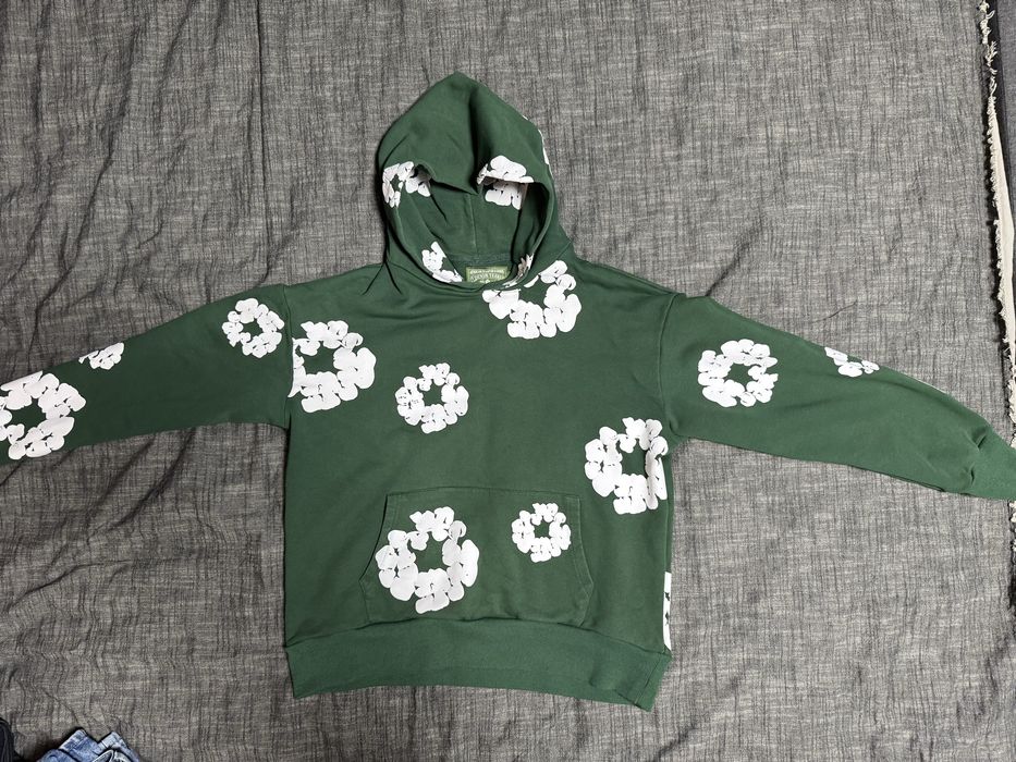 Дънки и худи, използвани