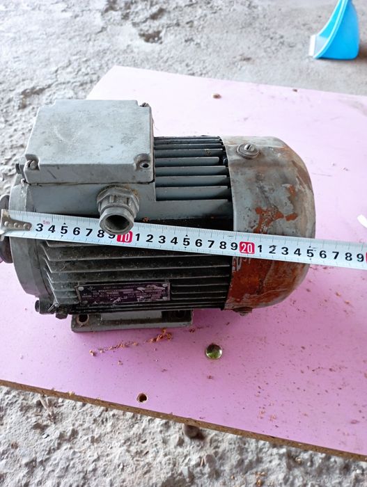 Электродвигатель.