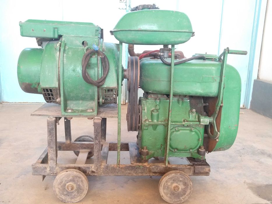 Продаю советский электрогенератор мощностью 4 квтт