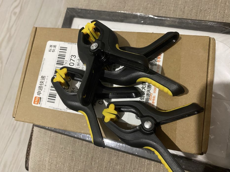 Фиксаторы для айфона после ремонта