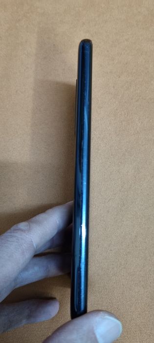 Отличен Самсунг S20 ultra