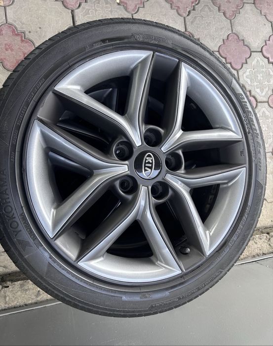 Продам колесо в сборе 17 р