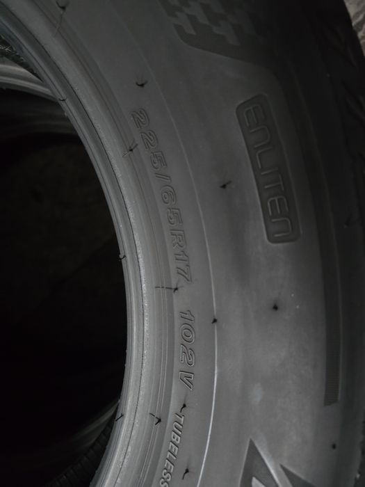 Bridgestone 225/65 R17 102V vară