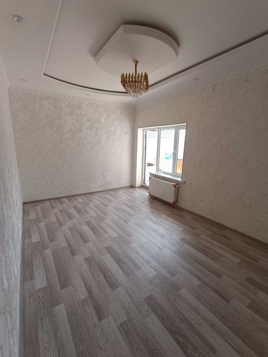 Yangi remontda selxozdan 2.5 km 3 xonali tupik kotej, narx kelishiladi