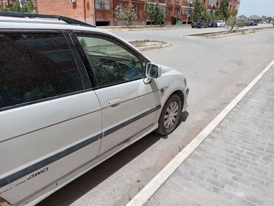 Продам митсубиси шариот