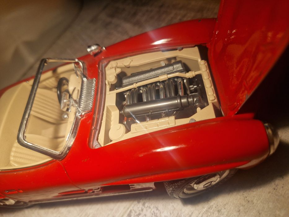 Mercedes-Benz 300 SL Roadster Bburago 1:18 – Made in Italy