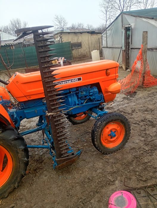 Vând tractor și un motocultor