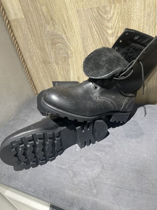 Продам зимние берцы новые