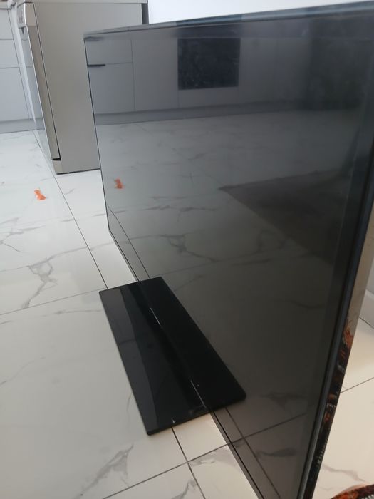 Телевизор буу на запчасти