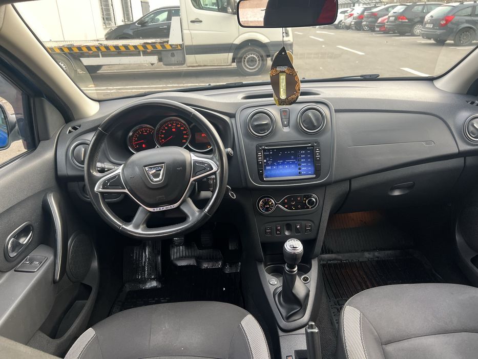 Logan Stepway//2020//GPL FABRICA
