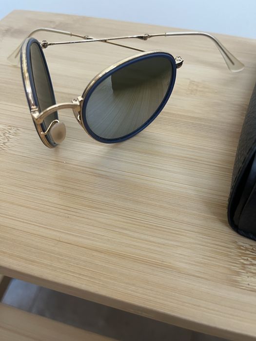 Слънчеви очила Ray Ban в синьо