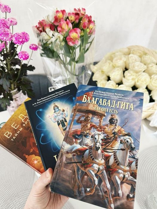 продам  книги детские сказки Стендаль Драйзер Шелдон Чейз Маринина д