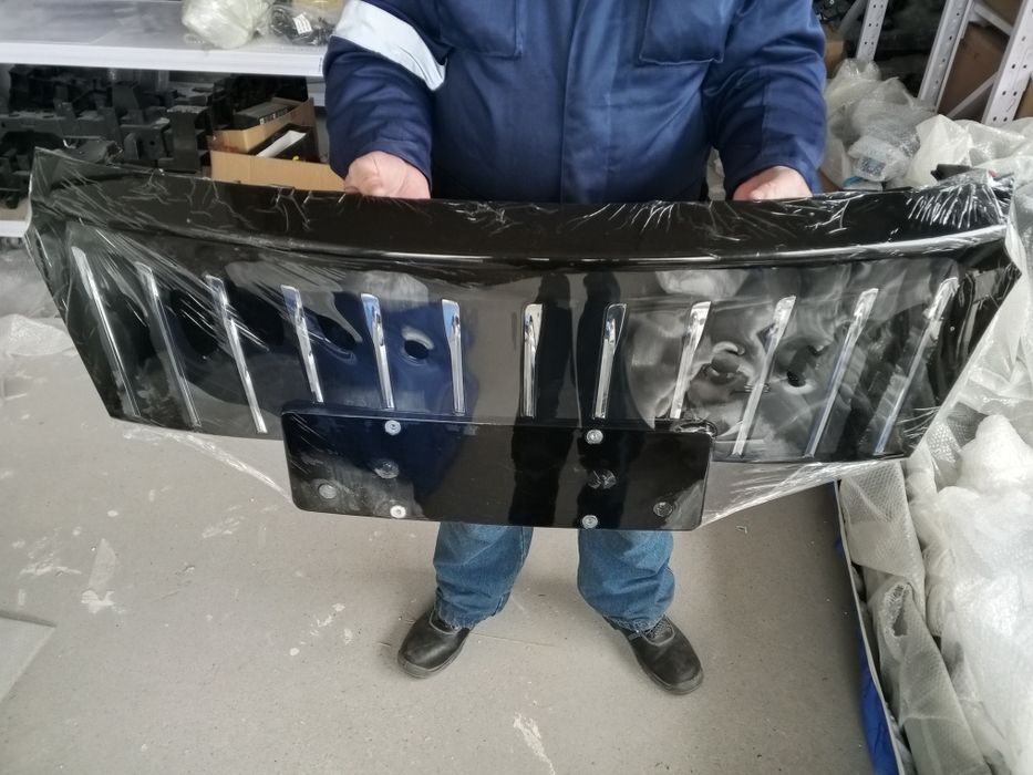 Old oblisovka Hongqi E-QM5. Решетка Радиатора Hongqi E-QM5