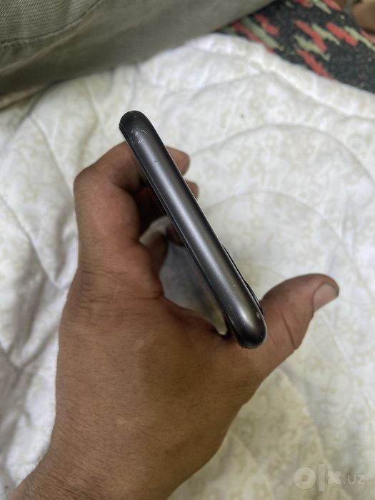 Iphone 11 sotiladi