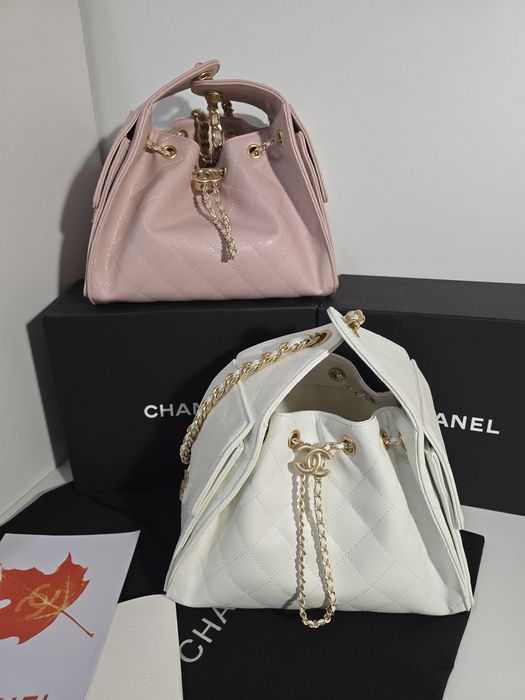 Налична чанта Chanel Hobo 25s розова