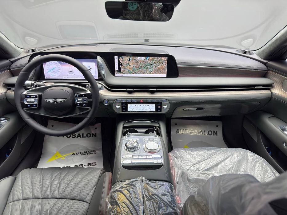 Продается новый Genesis G90