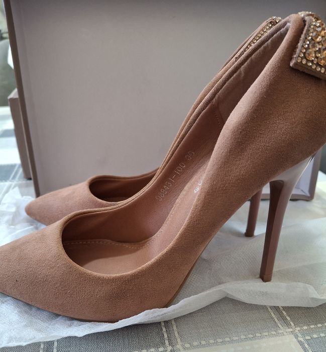 Аеллар туфлиси сотилади