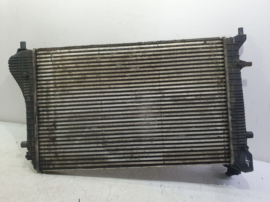 Radiator intercooler 1k0145803J Volkswagen Passat B6 (2005 - 2010)