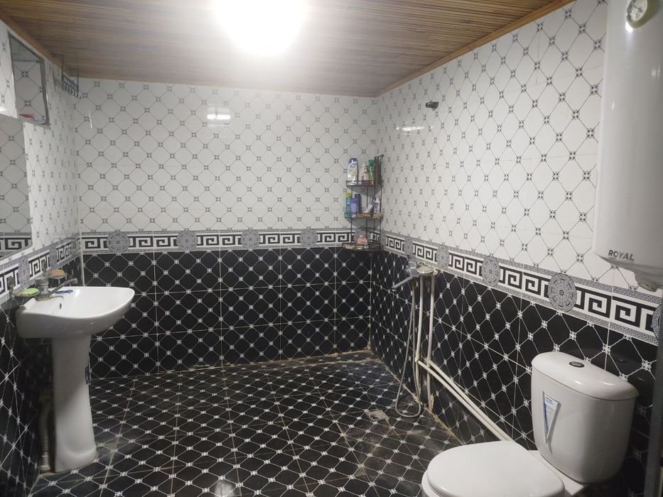 5honali 6sotih uy sotiladi