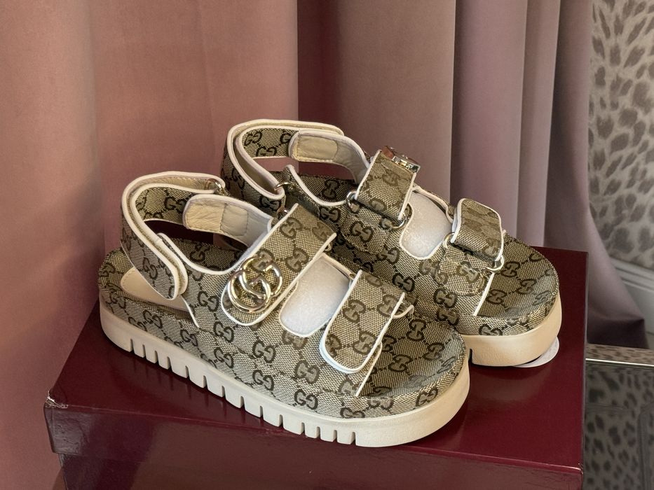 Sandale Gucci – model elegant