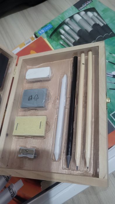 Маслени, акварелни бои. Пана за рисуване