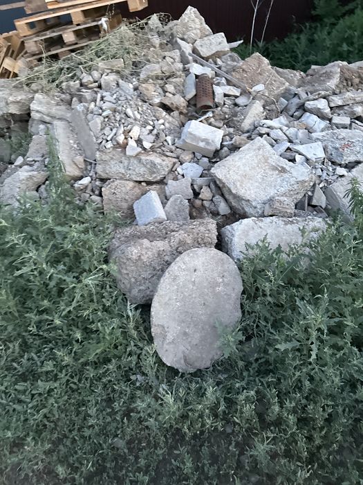 Буткамен отдам даром