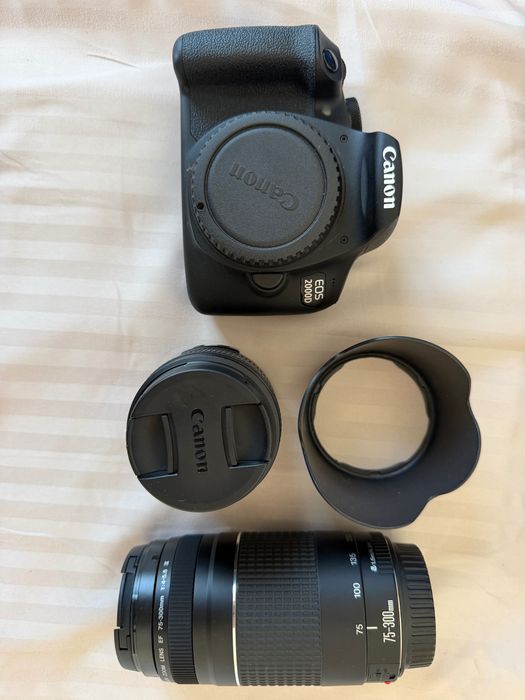 Canon EOS 2000D