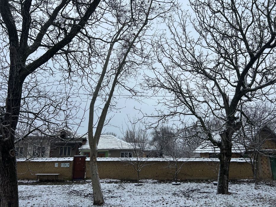 Къща на 2 етажа с мазе, гараж и кладенец – с. Крушето