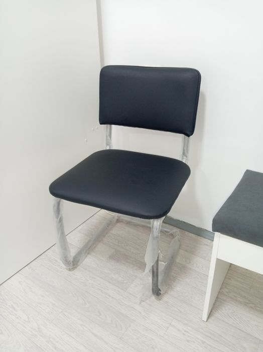 Продам офисные стулья Сильвия