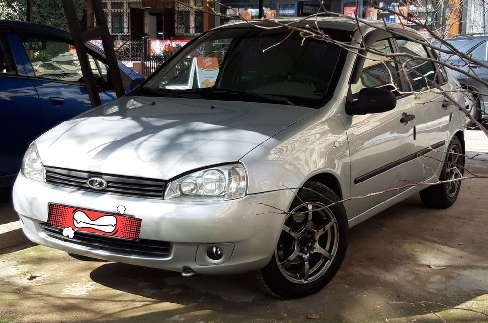 продаеться лада калина 1 , в хорошем состояний