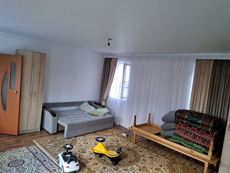 Дом в Ровное раён теплица