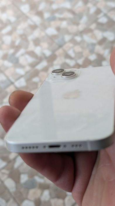 iPhone 14 white  128 gb