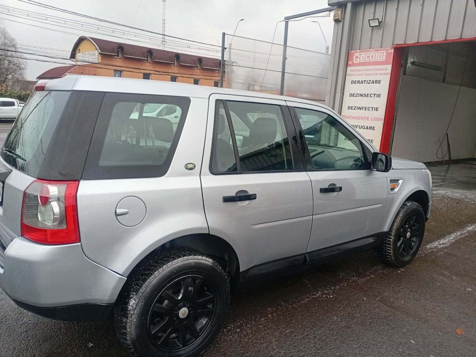 Land ROVER freelender 2