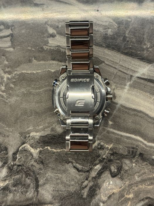 Edifice Casio Model EQB-501