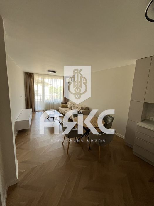 Дава се под наем Двустаен апартамент в София, Кръстова вада - 65 кв.м за 750 € - Снимка #1