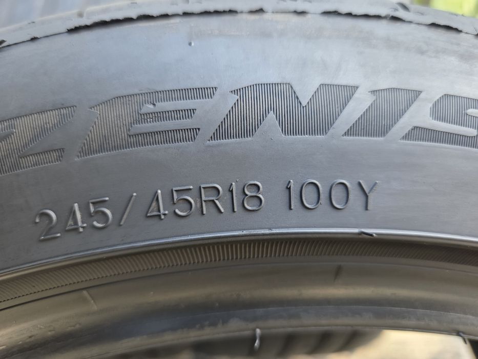 Vând două anvelope de vară falken  245 45 18 dot 1323