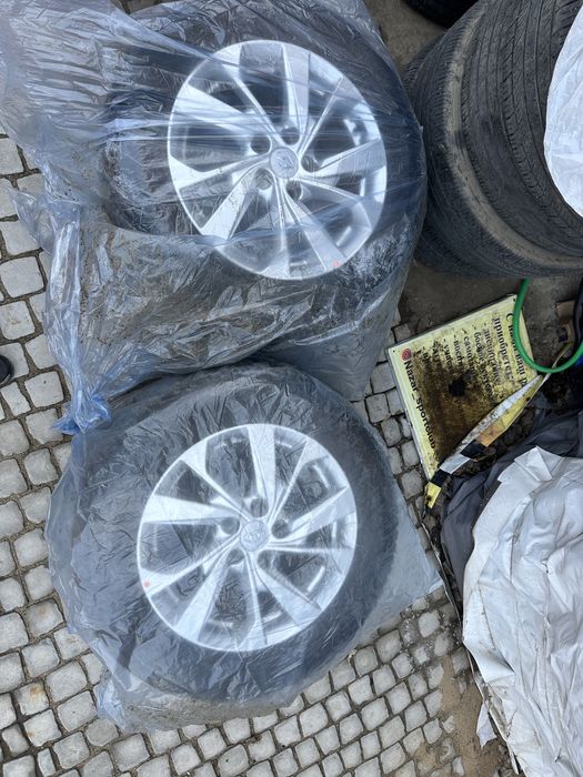 Комплект диски с шинами