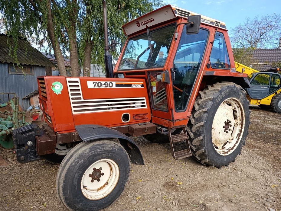 Tractor fiat 7090
