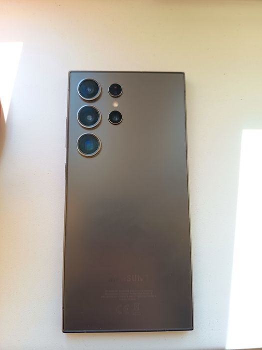 Vând Samsung S24 Ultra