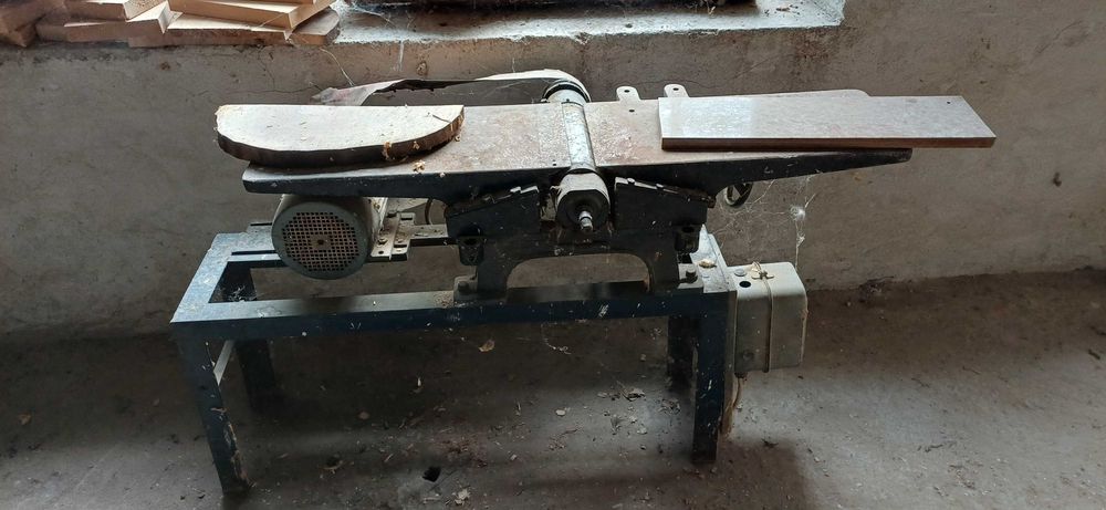 Дърводелски машини. РАЗПРОДАЖБА.