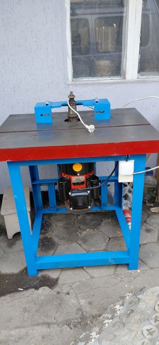 Продам фрезерный станок