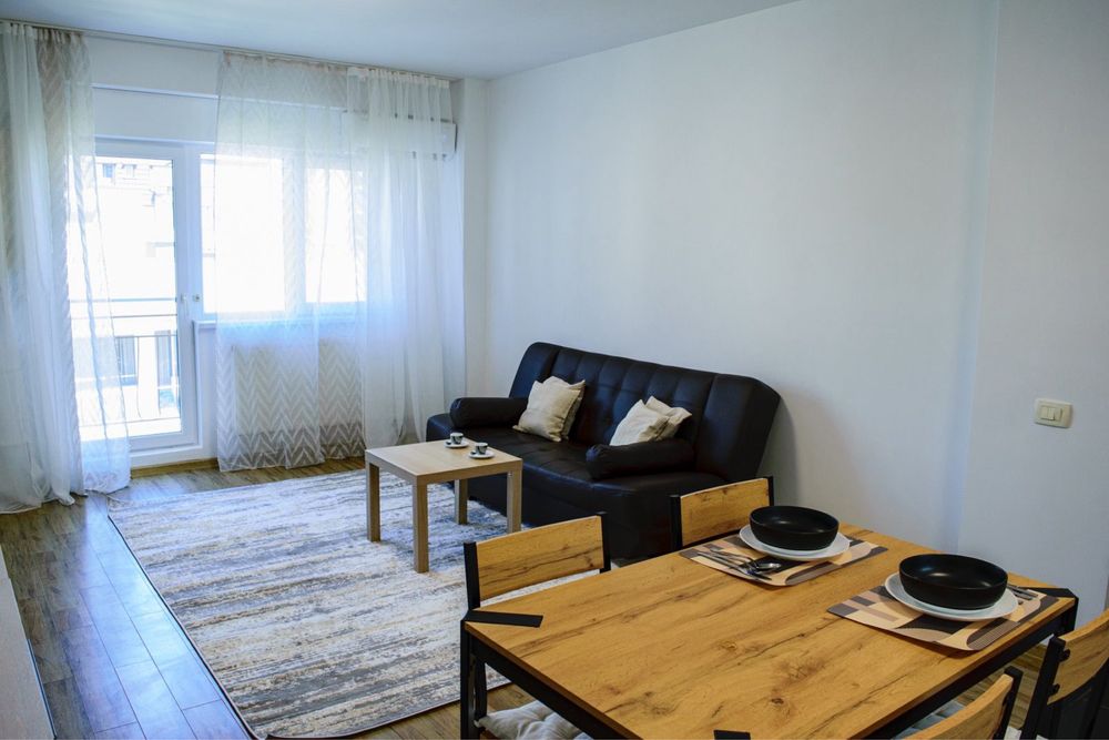 Inchiriez apartament