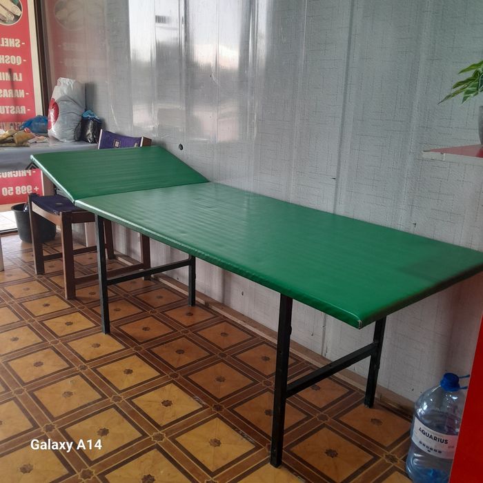 Сотилади янги ишлатилмаган кушетка.срочно.