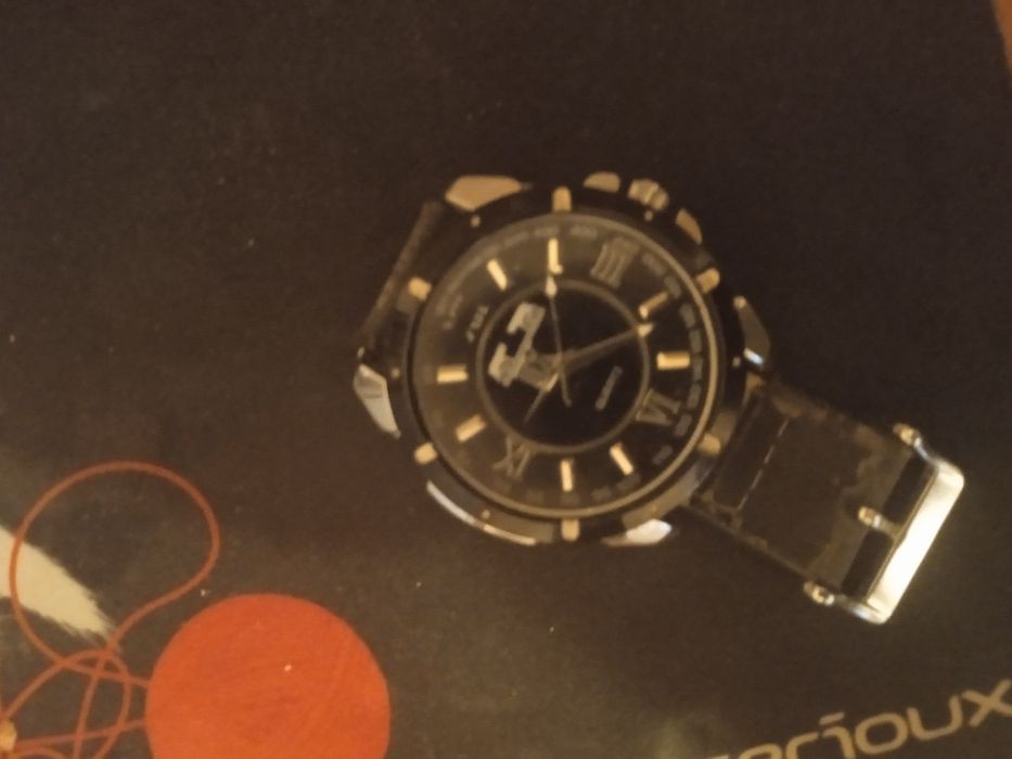 Ihunt Ceas De Vanzare